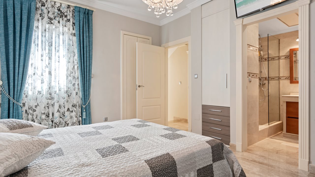 1557 Villa Marbella Elviria-26