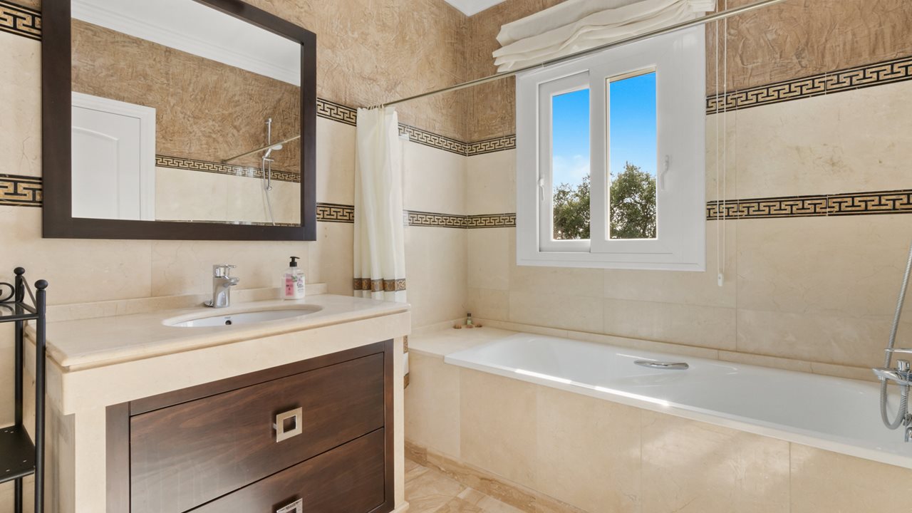 1557 Villa Marbella Elviria-27