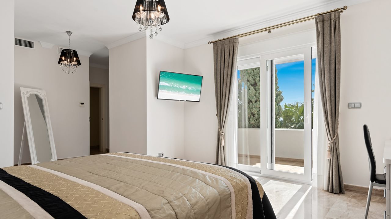 1557 Villa Marbella Elviria-29