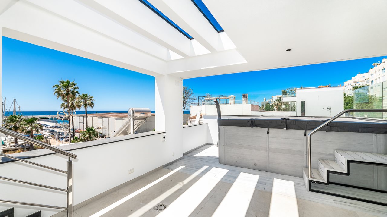 1718 Strandhaus Marbella-17