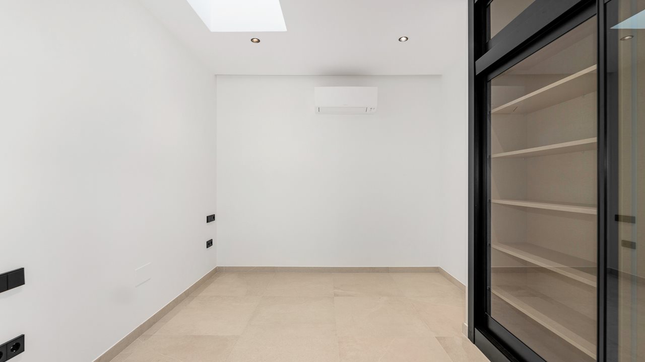 1718 Strandhaus Marbella-28