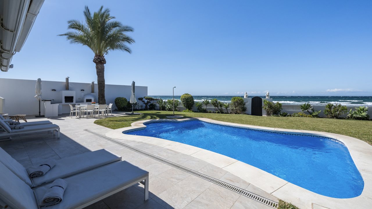 1771 Strandvilla Marbella-24