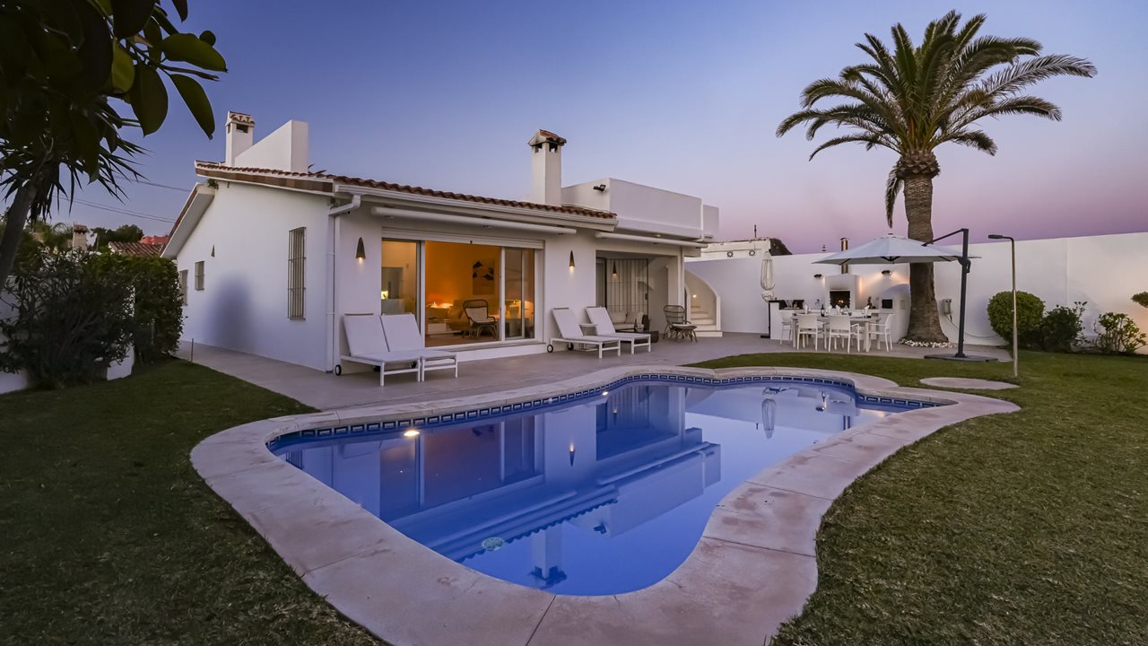1771 Strandvilla Marbella-31